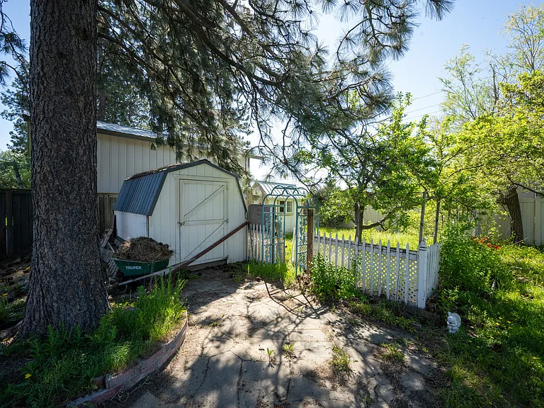 1140 W Starling Ave — Photo 25