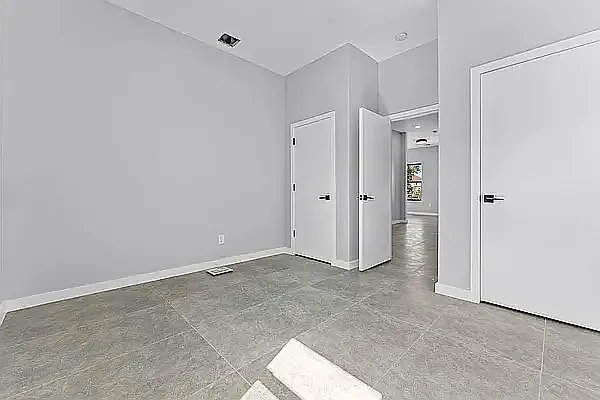 1268 E 92nd St #2 — Photo 8