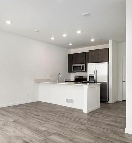 5492 2nd Ave — Photo 5