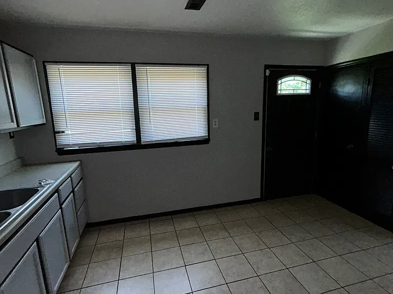 12 Agnes Dr — Photo 20