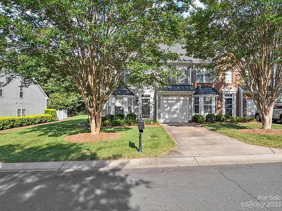 2nd image of 1649 Backcreek Ln