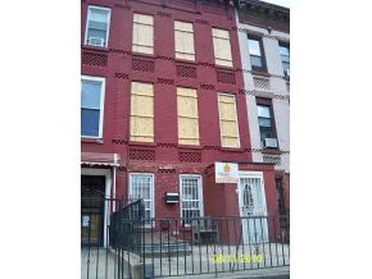 Sold by Fillmore | media 1