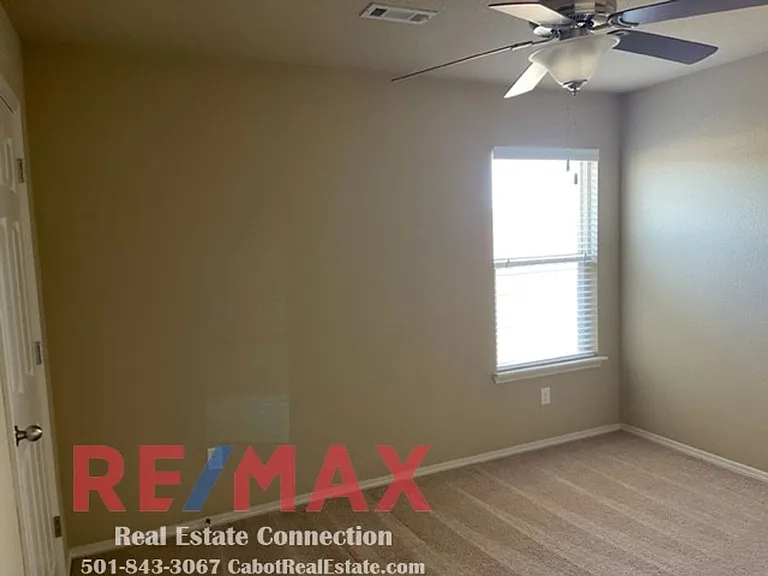 124 Brickyard Ct — Photo 15
