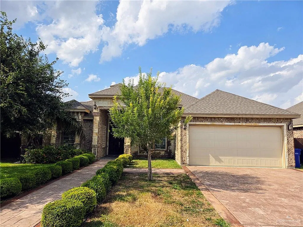 4 bed, 3.0 bath, 2234 sqft, $2,800 — Photo 1