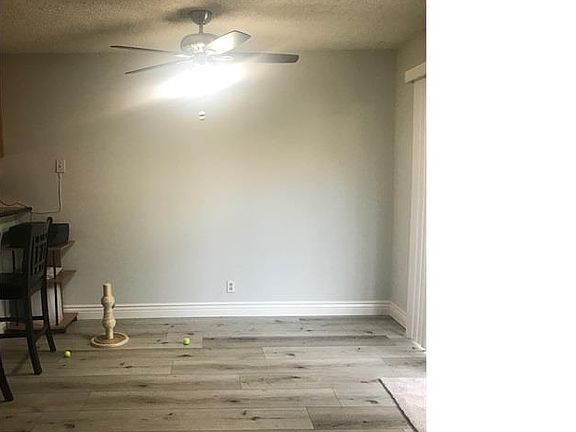 3rd image of 132 Rainier Ln