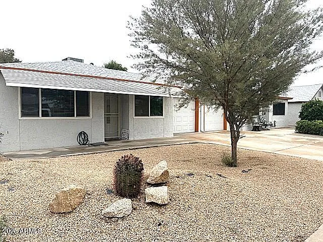 2 bed, 1.5 bath, 1025 sqft, $1,500 — Photo 2