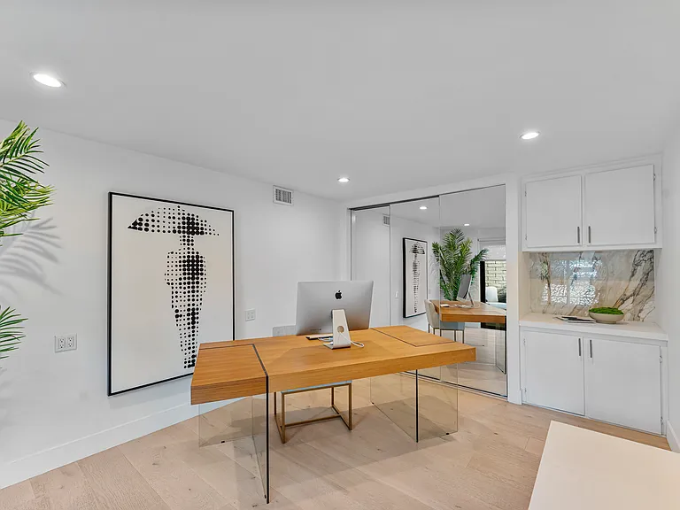 344 Arno Way — Photo 36