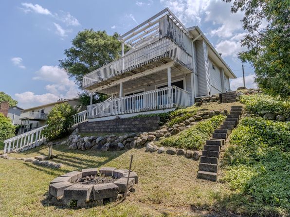 5176 Highland Dr