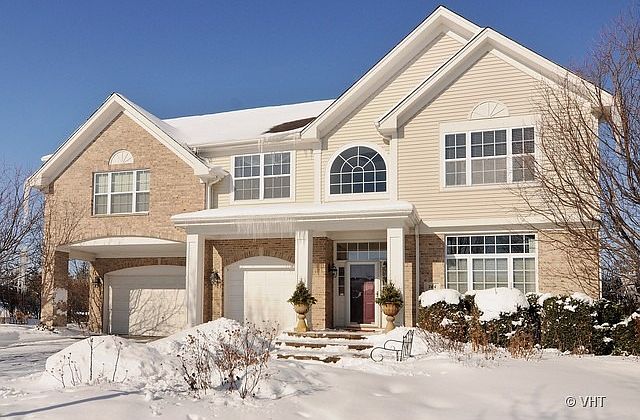 1st image of 744 W Slippery Rock Dr