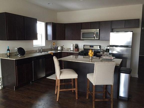 4th image of 2929 N Central Ave Unit 305