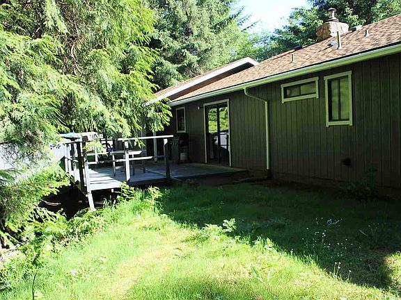 2nd image of 1780 Muncey Ln