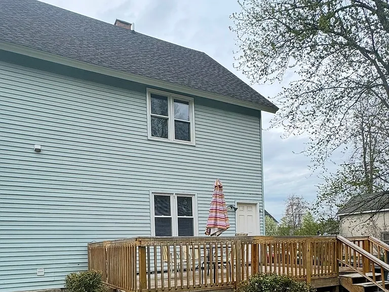 90 Pleasant St #1 — Photo 4