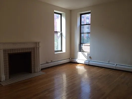 Rented by Luxor Homes & Investment Realty | media 27