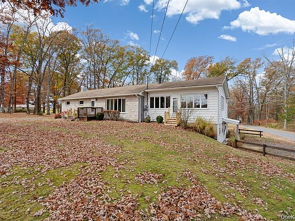 2nd image of 7 Red Top Rd #1