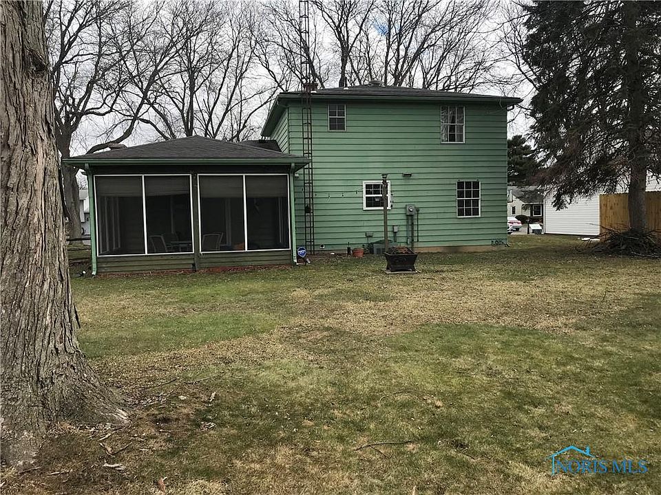 2nd image of 2148 Chelmsford Ln