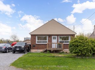 29 Hillview Rd N, Saint Catharines, ON L2S 1S1