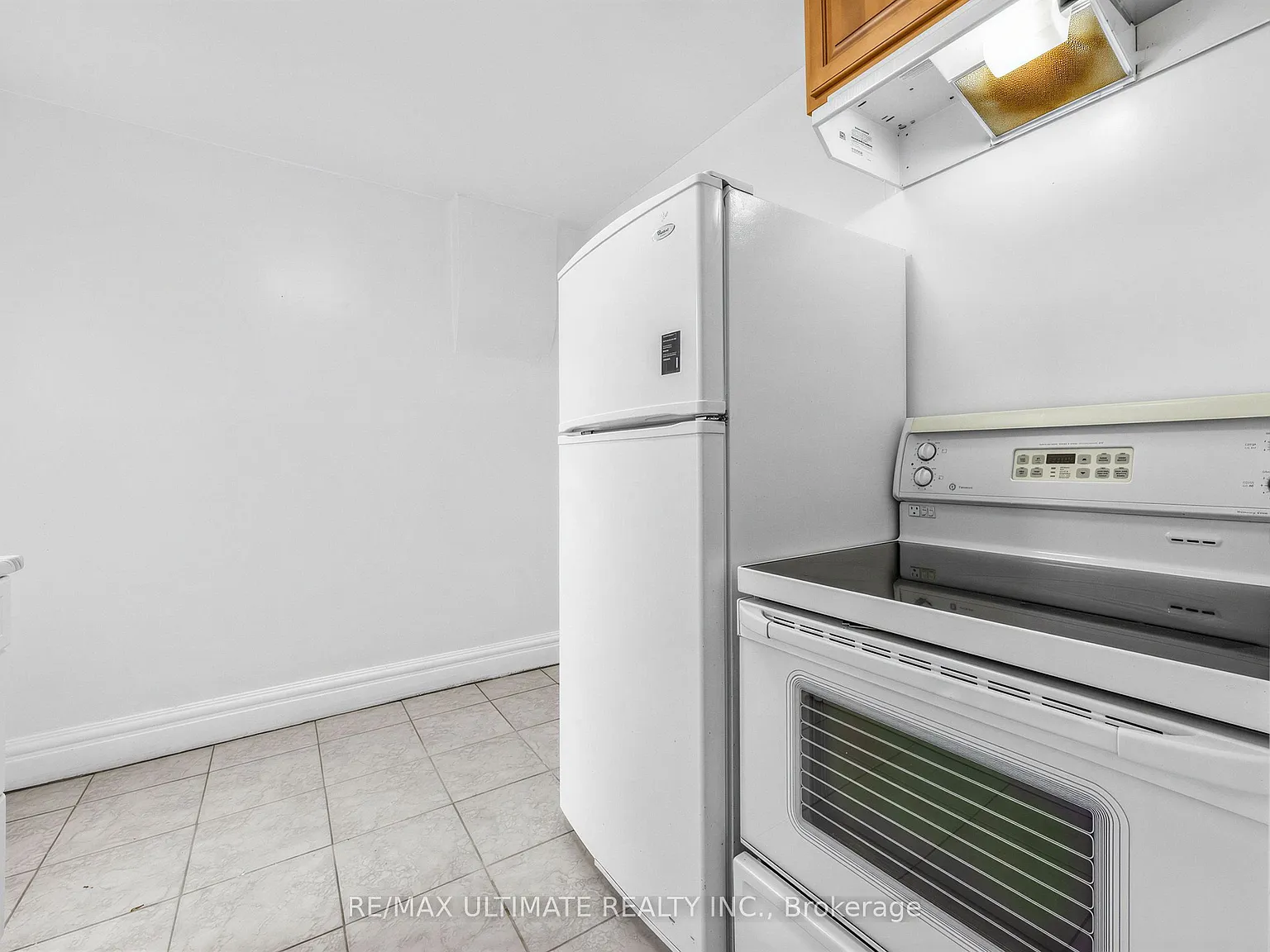 2 bed, $2,000 — Photo 2