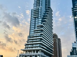 10 Inn On The Park Dr #605, Toronto, ON M3C0P9