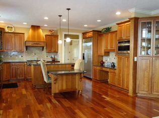 13979 Brookstone Dr, Carmel, IN 46032