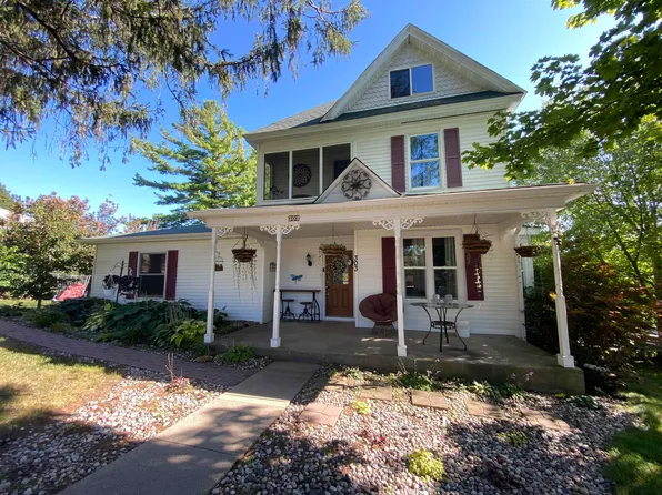 303 E Park St, Montfort, WI 53569