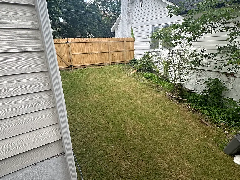 2025 Detroit Ave NW — Photo 11
