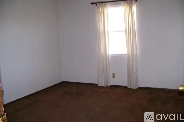 2209 Stoneybrook Rd — Photo 7