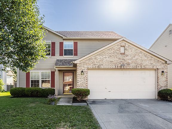 2nd image of 3923 Bressingham Dr