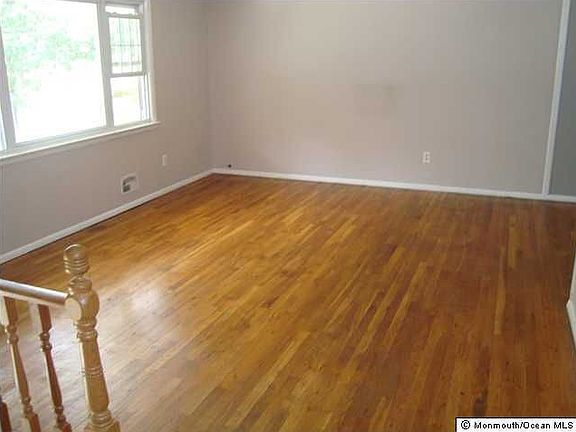 3rd image of 662 Montana Dr