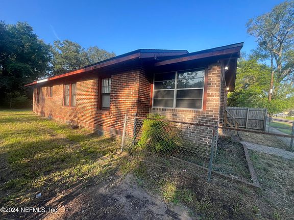 3rd image of 1616 W 22ND Street