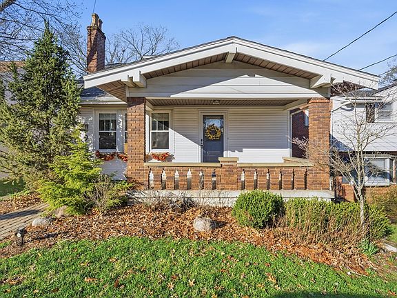 2nd image of 9 Ridgeway Ave