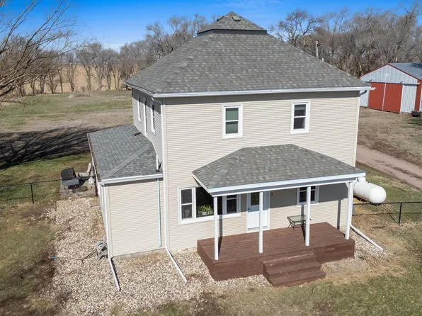 24963 461st Ave, Colton, SD 57018