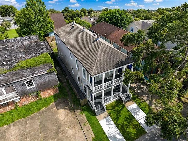2322 Chippewa St — Photo 22