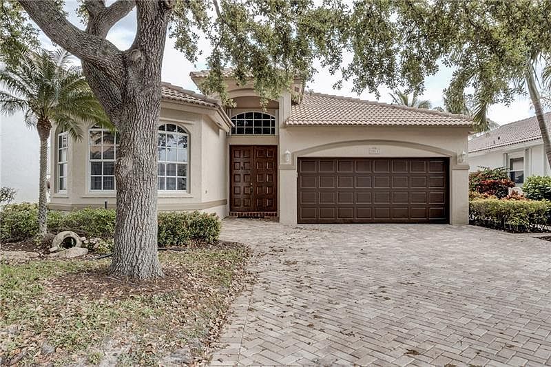 1st image of 3572 Canary Palm Ct