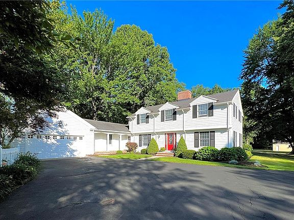 2nd image of 6719 Gates Mills Blvd