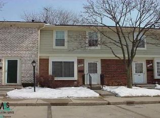 2847 Seaton Circuit W, Warren, MI