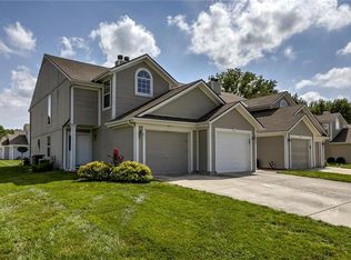5856 NW Plantation Ln #190A, Lees Summit, MO 64064