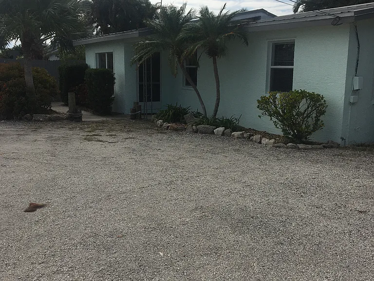 4270 S US Highway 1 — Photo 1