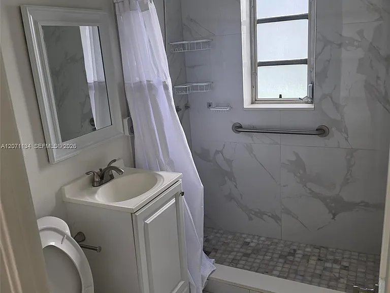 375 E 4th Ave #4 — Photo 9