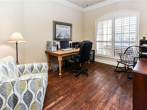 5th image of 2705 Broken Bow Cir