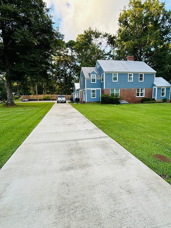124 North Mall - Property Image