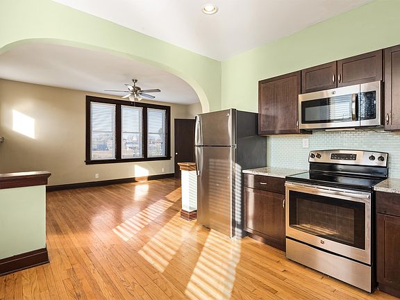 3rd image of 4370 Swan Ave #3