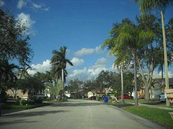 4th image of 431 NW 187th Ave