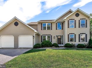 102 Holly Rd, Orwigsburg, PA 17961