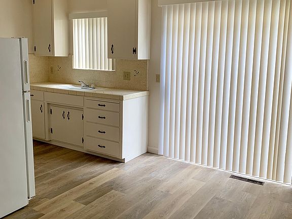 4th image of 1219 Leigh Ave #2