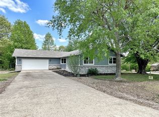 9 Walney Dr, Bella Vista, AR 72715