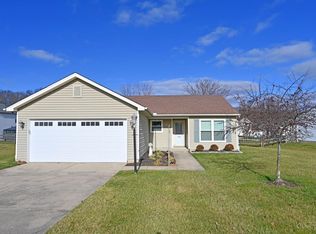 1560 Clearbrook Ln, Amelia, OH 45102
