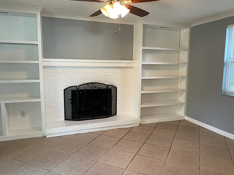 6715 Parkside Dr — Photo 15