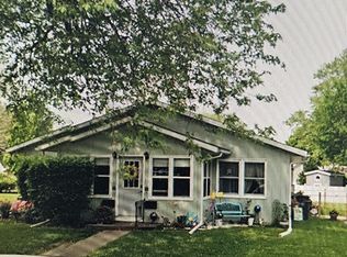 203 NW 4th Ave #1, Aledo, IL 61231