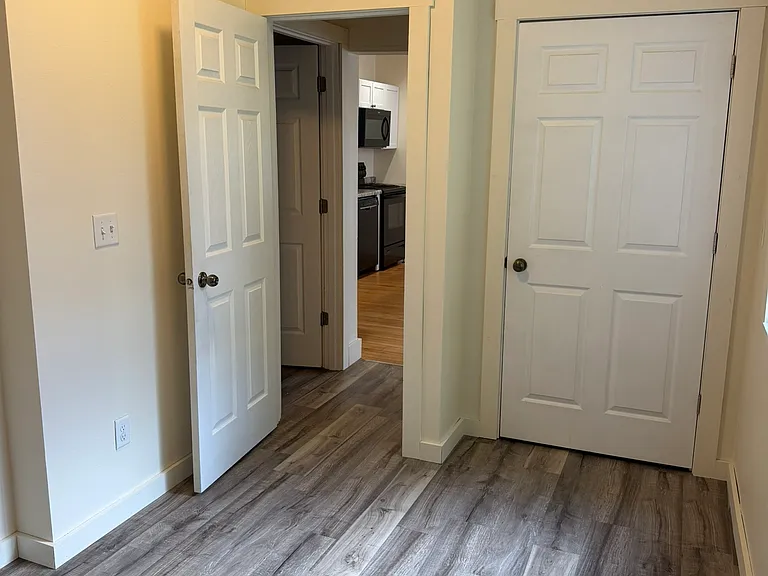 613 S Dewey St #1 — Photo 10