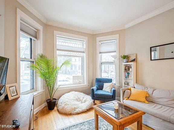 2nd image of 1233 W Newport Ave #1